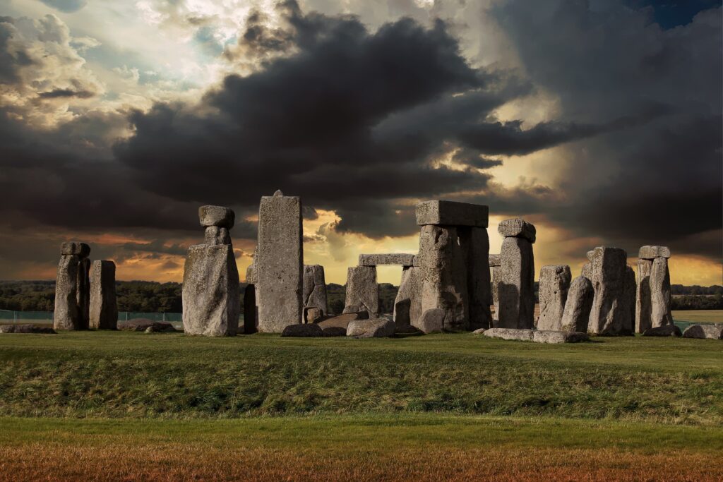 22. Stonehenge: O Monumento Megalítico que Desafia a Compreensão